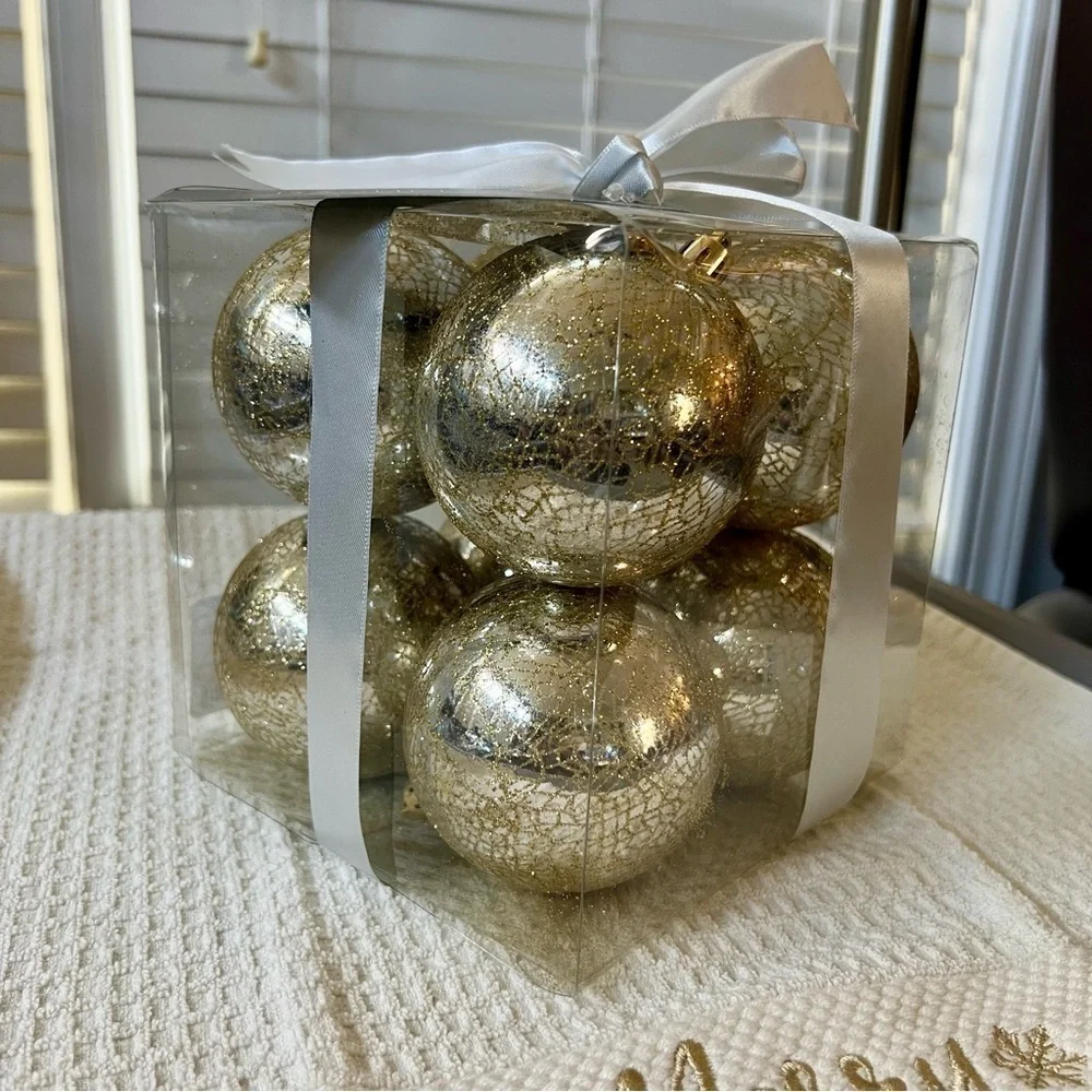 Rachel Zoe 8-Set Gold Crackle Ball Ornaments 3” NWT